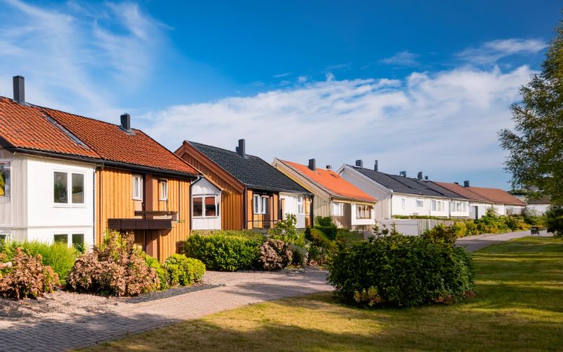 Monterat snörasskydd 18st radhus till BRF. Ängelholm, Rebbelberga, Skåne
