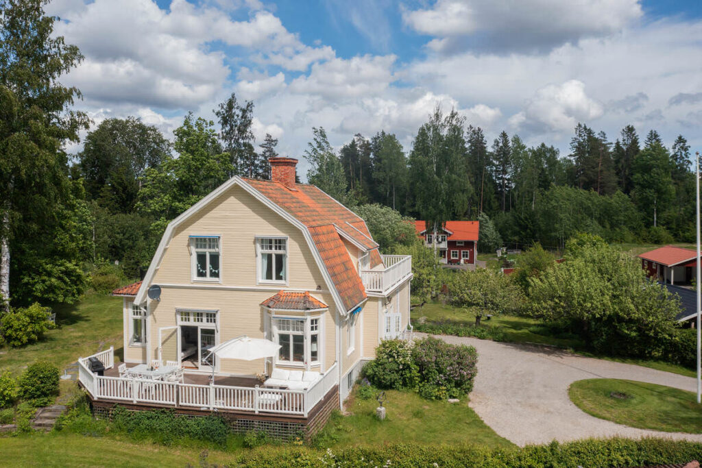 Ombyggnad av takaltan. Åstorp Attarp Skåne
